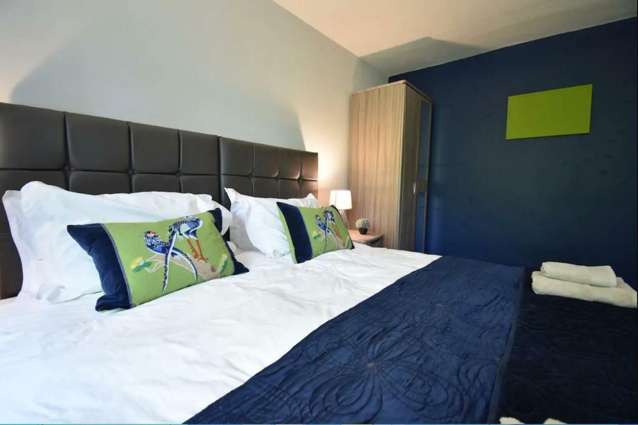3-Bedroom Comfy Home In Solihull Extérieur photo