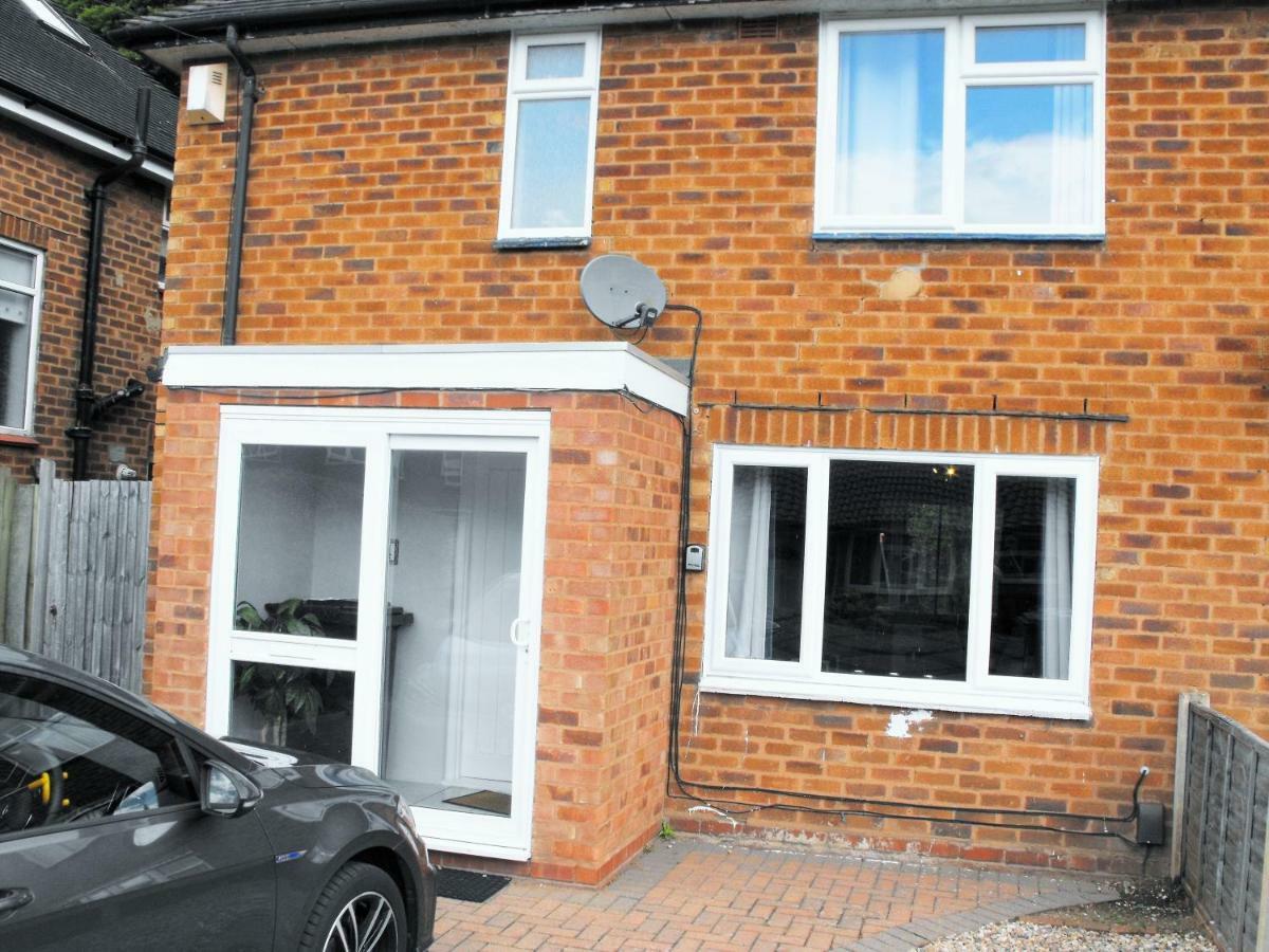 3-Bedroom Comfy Home In Solihull Extérieur photo